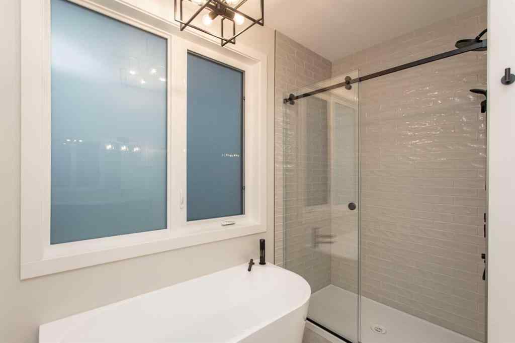 MLS® A2255911 - Unit #102 5300 60 Street  in Westpine Estates Sylvan Lake, Residential