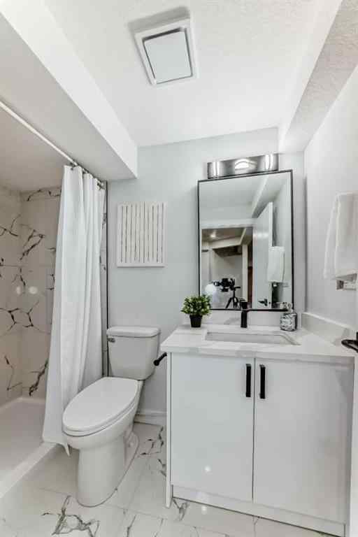 MLS® A2255912 - Unit #404 544 Blackthorn Road NE in Thorncliffe Calgary, Residential
