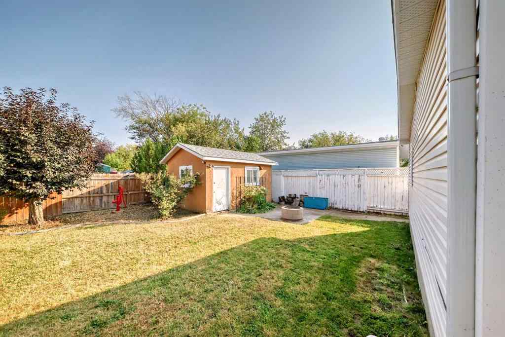 MLS® A2255913 - 842 Briarwood Road  in Brentwood_Strathmore Strathmore, Residential