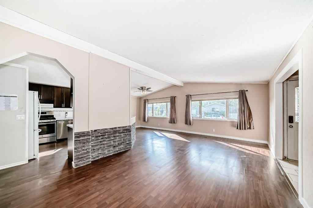 MLS® A2255913 - 842 Briarwood Road  in Brentwood_Strathmore Strathmore, Residential