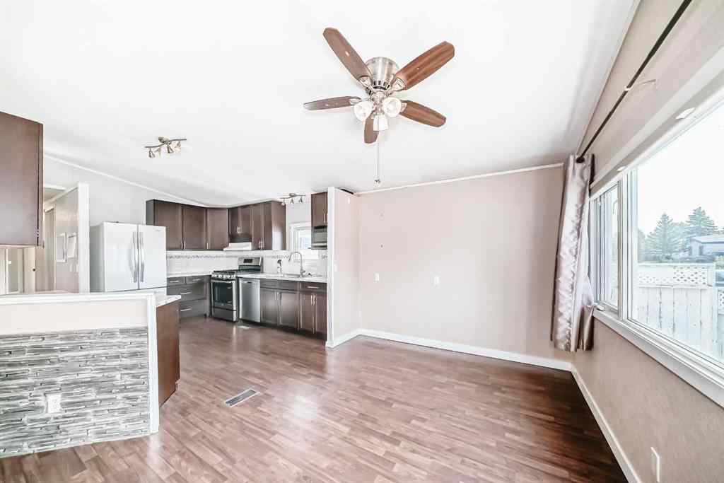 MLS® A2255913 - 842 Briarwood Road  in Brentwood_Strathmore Strathmore, Residential