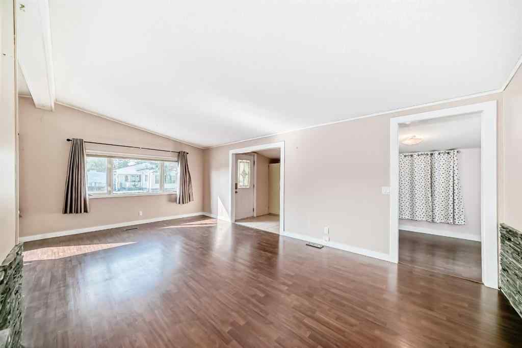 MLS® A2255913 - 842 Briarwood Road  in Brentwood_Strathmore Strathmore, Residential