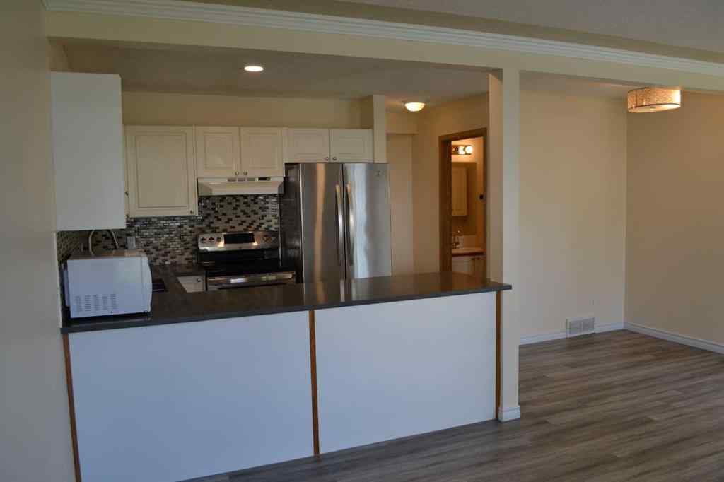 MLS® A2255916 - 21 Country Hills Rise NW in Country Hills Calgary, Residential