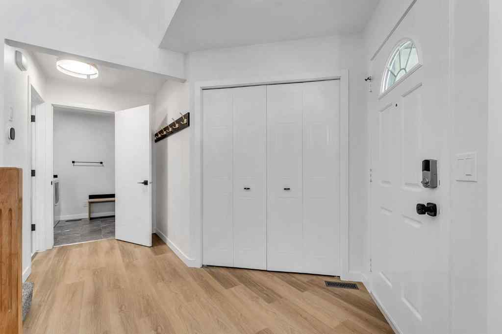 MLS® A2255918 - 18 Valley Crest Close NW in Valley Ridge Calgary, Residential