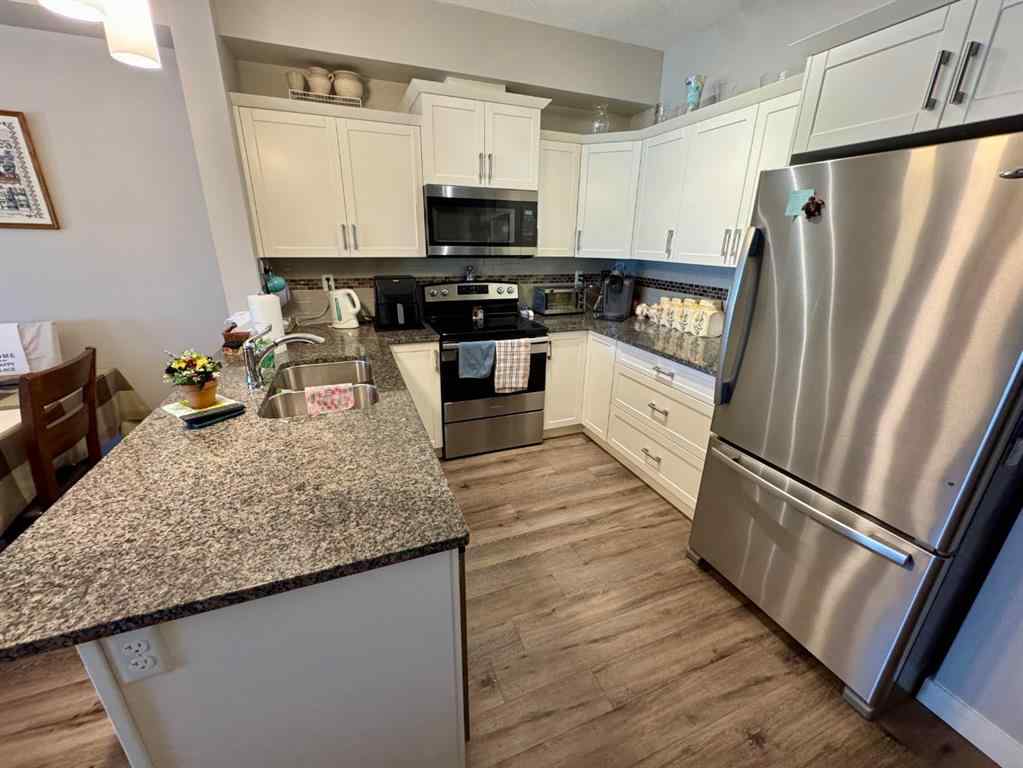 MLS® A2255920 - Unit #306 173 Fairmont Boulevard S in Fairmont Lethbridge, Residential