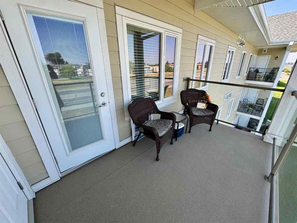 MLS® A2255920 - Unit #306 173 Fairmont Boulevard S in Fairmont Lethbridge, Residential