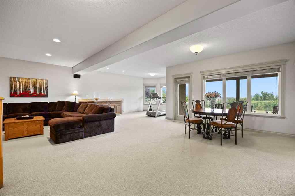 MLS® A2255922 - 435 Rodeo Ridge  in Springbank Links Rural Rocky View County, Residential