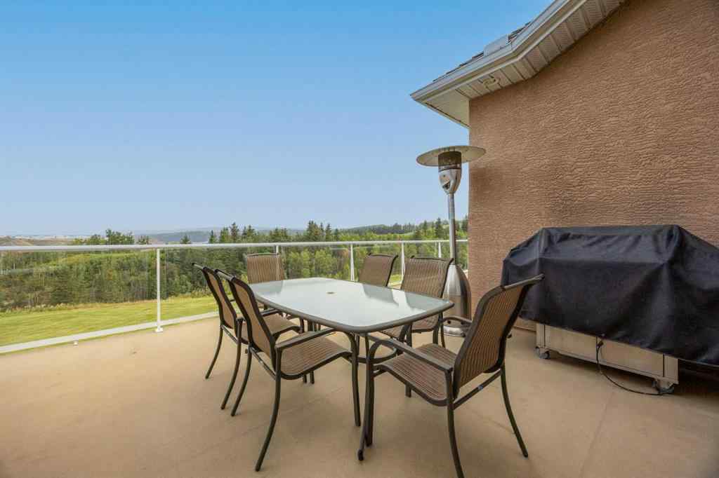 MLS® A2255922 - 435 Rodeo Ridge  in Springbank Links Rural Rocky View County, Residential