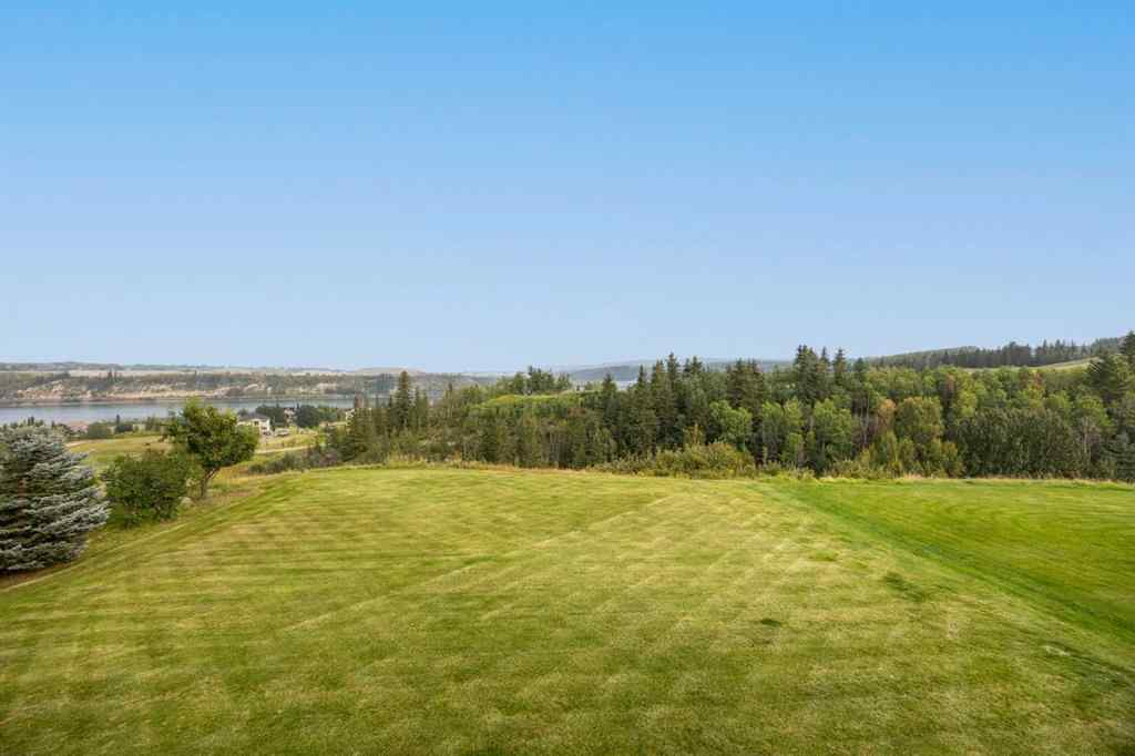 MLS® A2255922 - 435 Rodeo Ridge  in Springbank Links Rural Rocky View County, Residential