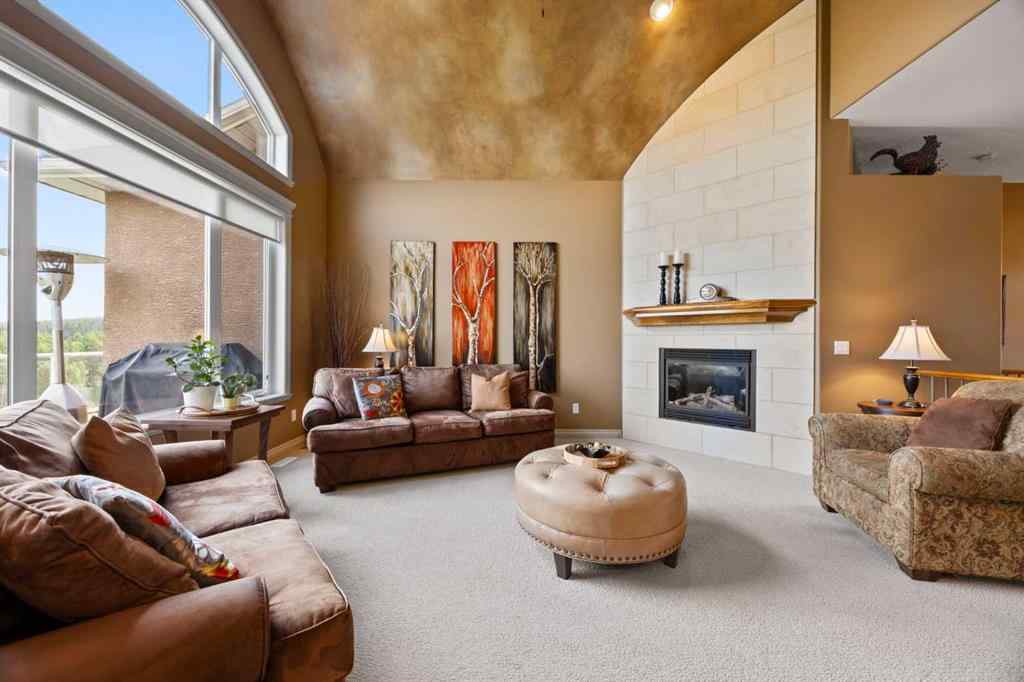 MLS® A2255922 - 435 Rodeo Ridge  in Springbank Links Rural Rocky View County, Residential