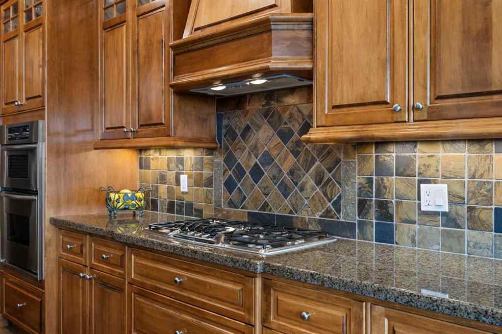 MLS® A2255922 - 435 Rodeo Ridge  in Springbank Links Rural Rocky View County, Residential