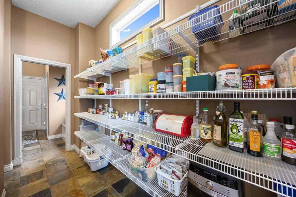 MLS® A2255922 - 435 Rodeo Ridge  in Springbank Links Rural Rocky View County, Residential