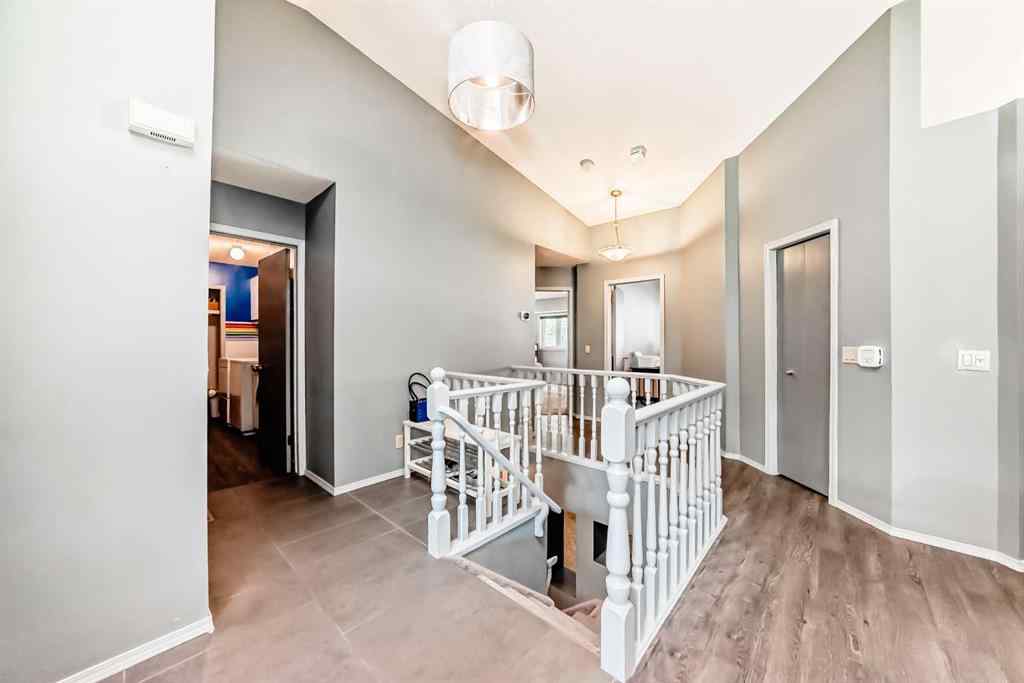 MLS® A2255924 - 44 Gladstone Gardens SW in Glamorgan Calgary, Residential