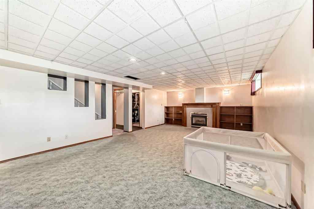 MLS® A2255924 - 44 Gladstone Gardens SW in Glamorgan Calgary, Residential