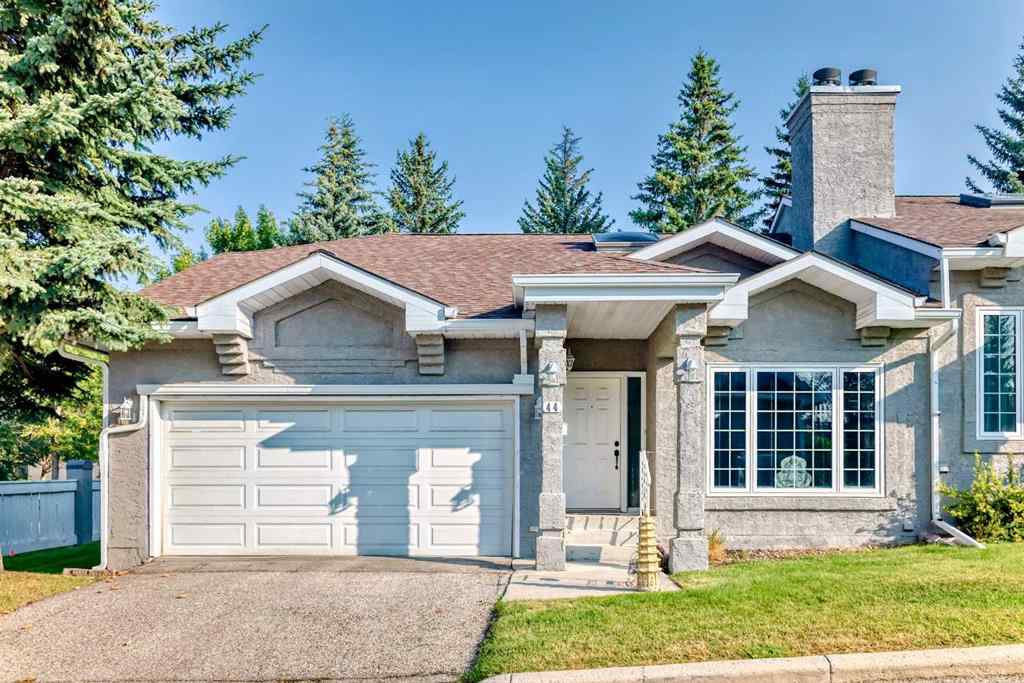 MLS® A2255924 - 44 Gladstone Gardens SW in Glamorgan Calgary, Residential