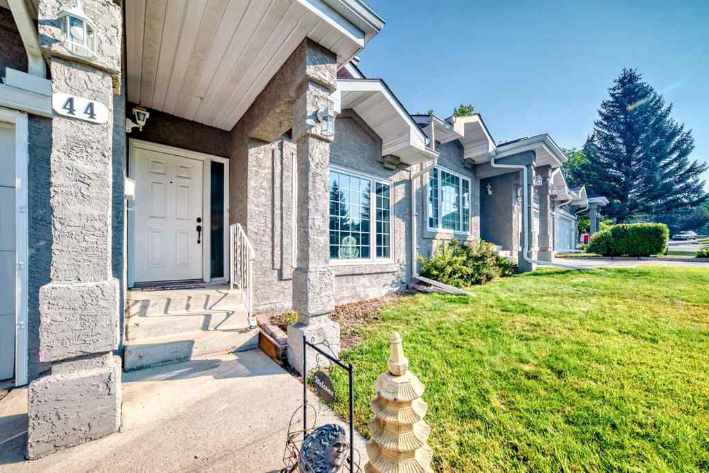MLS® A2255924 - 44 Gladstone Gardens SW in Glamorgan Calgary, Residential