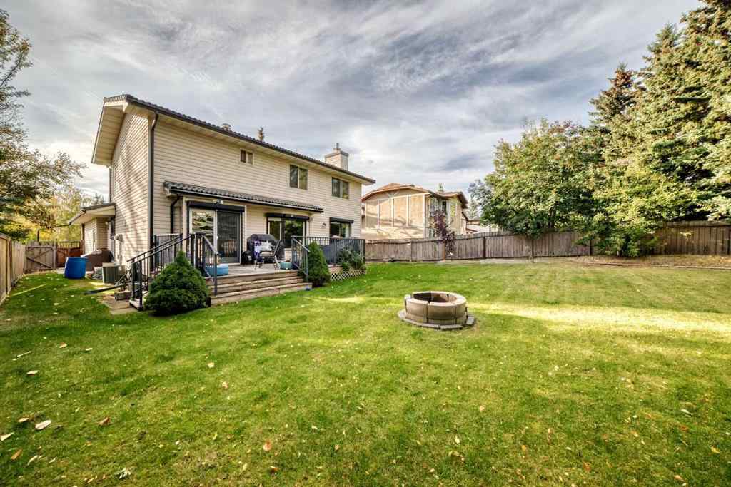 MLS® A2255928 - 983 Woodbine Boulevard SW in Woodbine Calgary, Residential