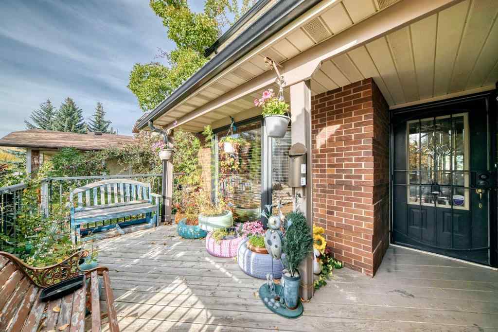 MLS® A2255928 - 983 Woodbine Boulevard SW in Woodbine Calgary, Residential