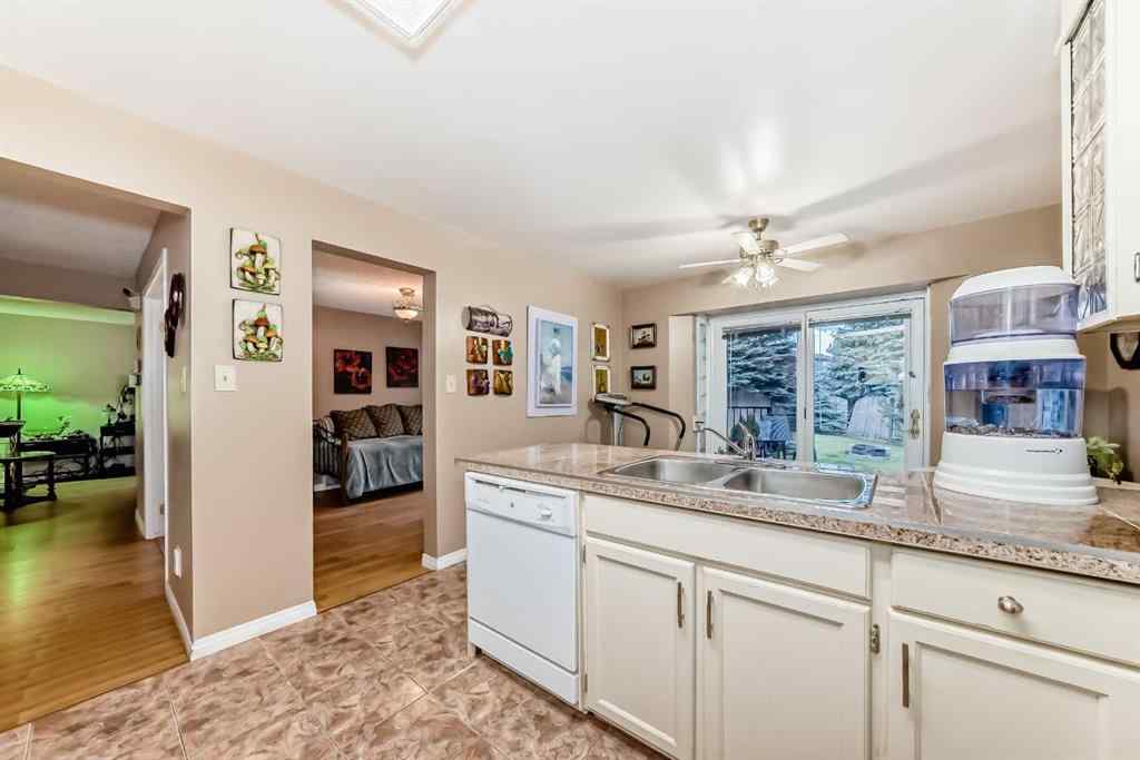 MLS® A2255928 - 983 Woodbine Boulevard SW in Woodbine Calgary, Residential