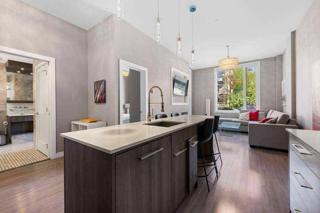 MLS® A2255929 - Unit #105 119 19 Street NW in West Hillhurst Calgary, Residential