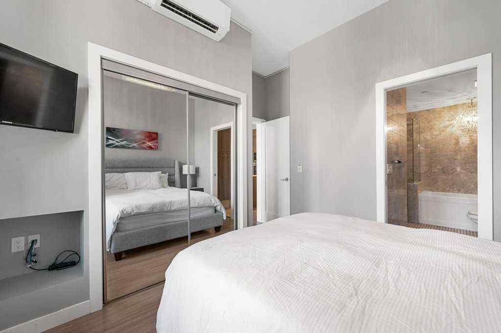 MLS® A2255929 - Unit #105 119 19 Street NW in West Hillhurst Calgary, Residential