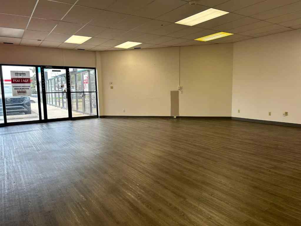 MLS® A2255931 - Unit #103B 1501 Dunmore Road SE in Southview-Park Meadows Medicine Hat, Commercial