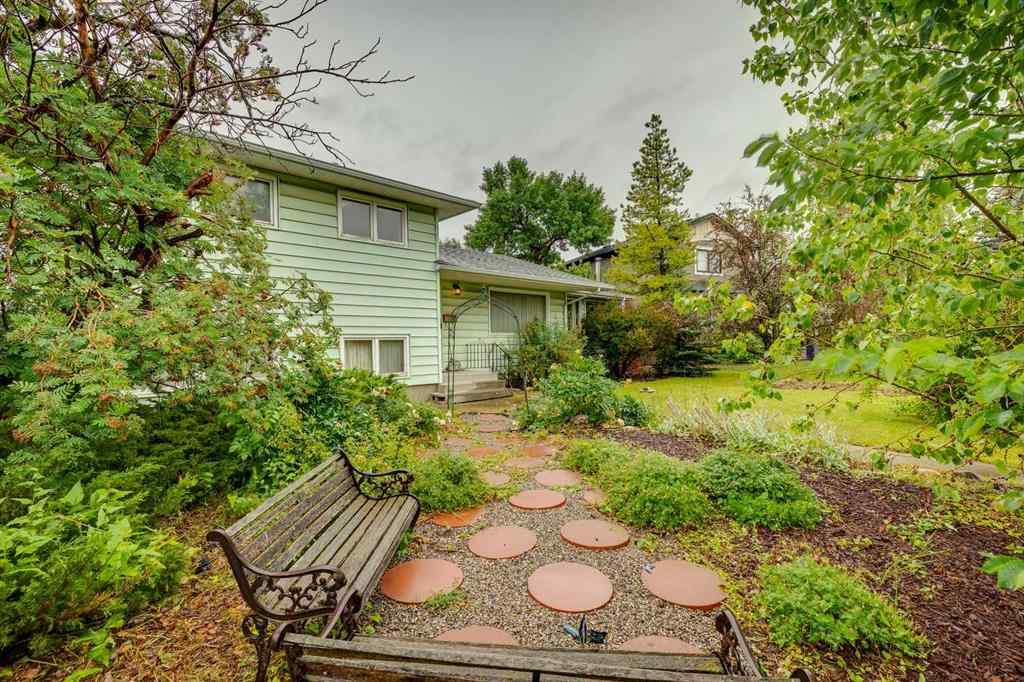MLS® A2255936 - 27 Winchester Crescent SW in Westgate Calgary, Residential
