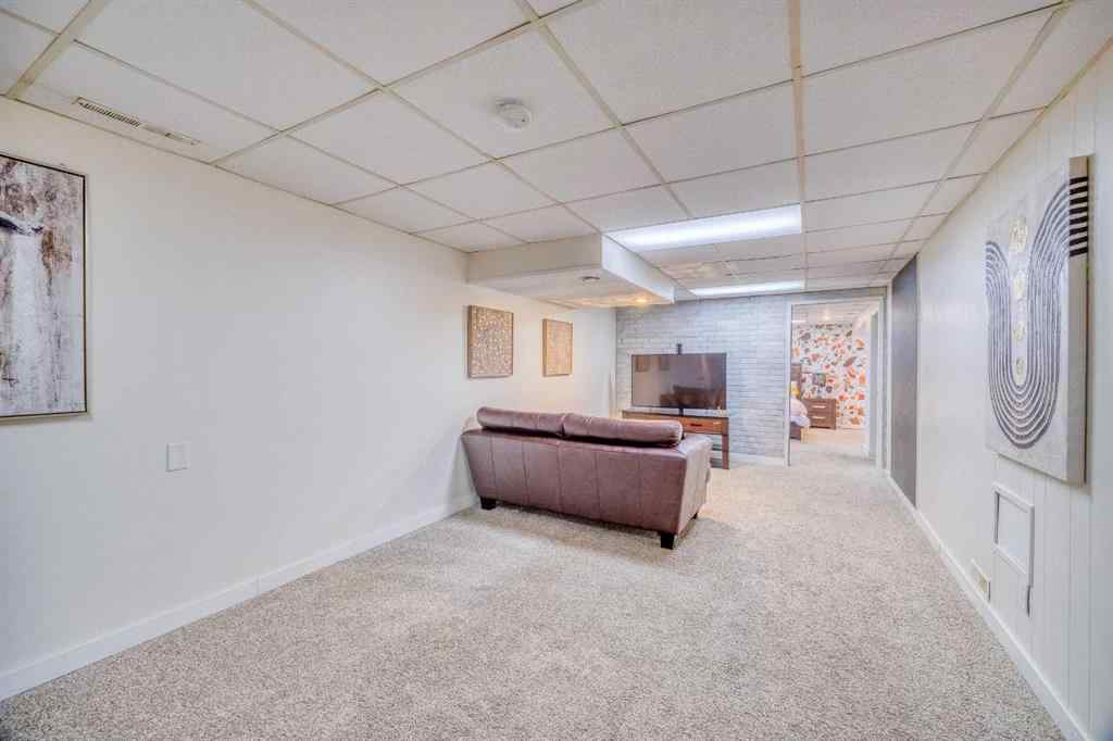 MLS® A2255940 - 2715 63 Avenue SW in Lakeview Calgary, Residential