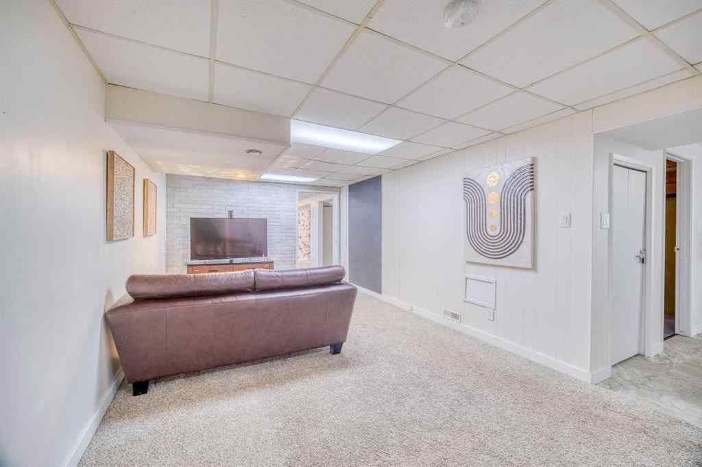MLS® A2255940 - 2715 63 Avenue SW in Lakeview Calgary, Residential
