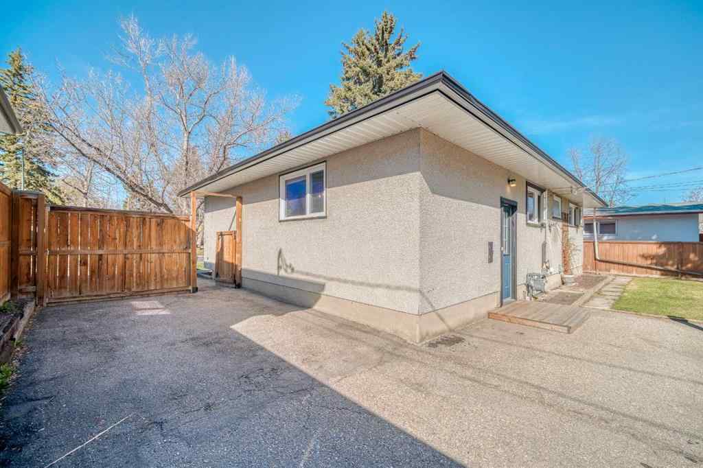 MLS® A2255940 - 2715 63 Avenue SW in Lakeview Calgary, Residential