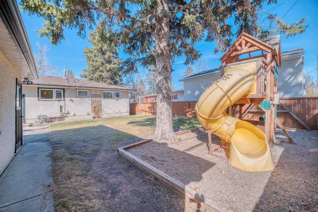 MLS® A2255940 - 2715 63 Avenue SW in Lakeview Calgary, Residential
