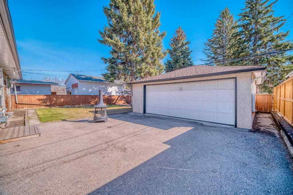 MLS® A2255940 - 2715 63 Avenue SW in Lakeview Calgary, Residential