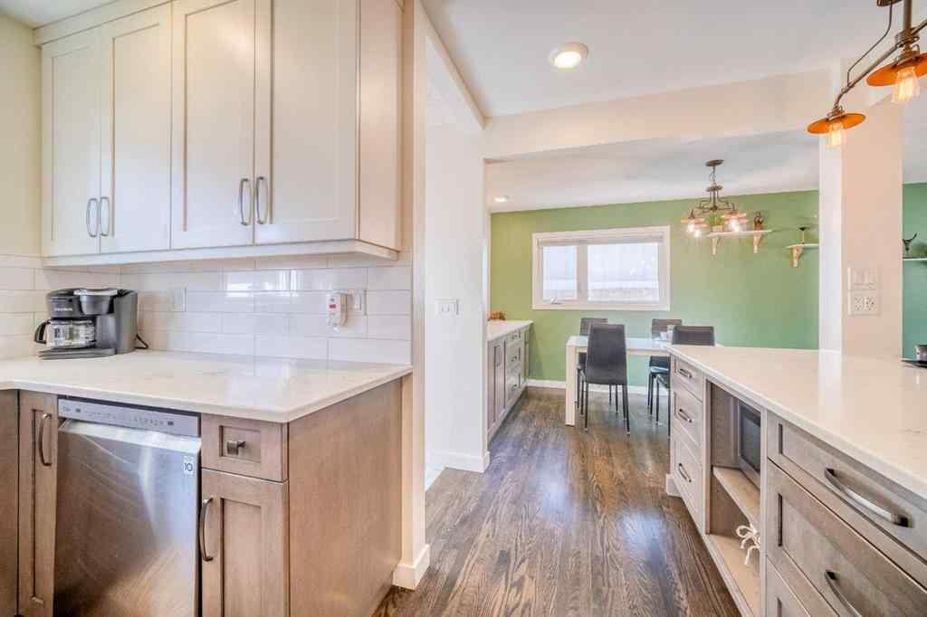 MLS® A2255940 - 2715 63 Avenue SW in Lakeview Calgary, Residential