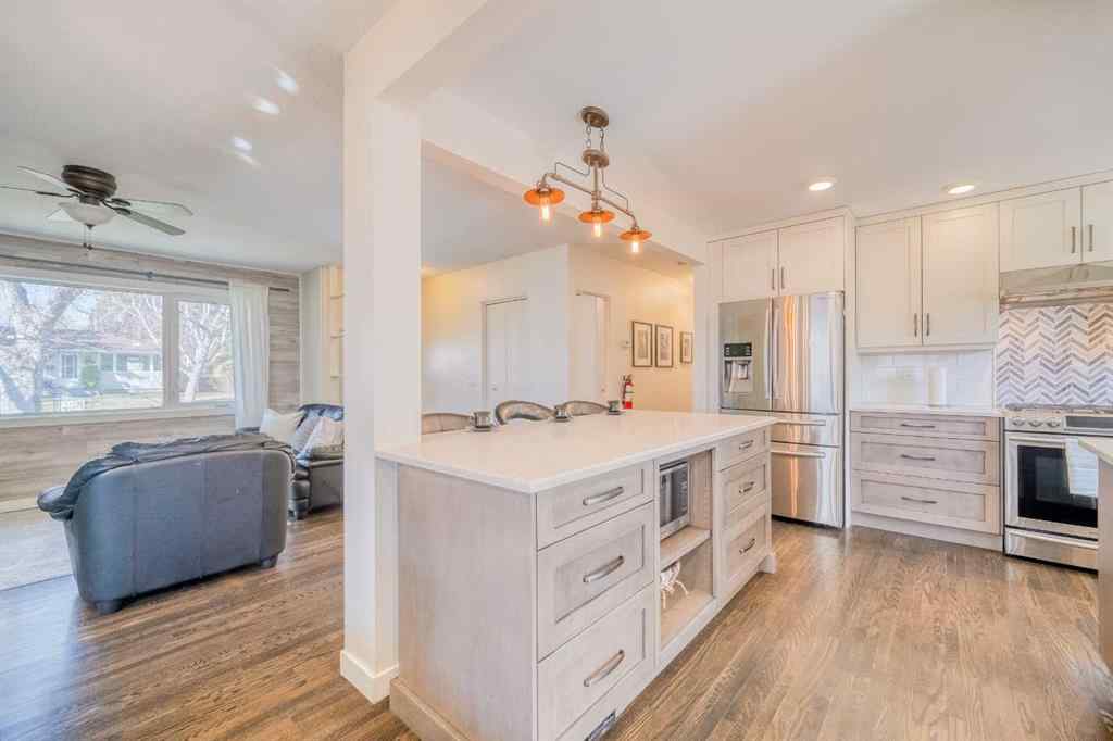 MLS® A2255940 - 2715 63 Avenue SW in Lakeview Calgary, Residential