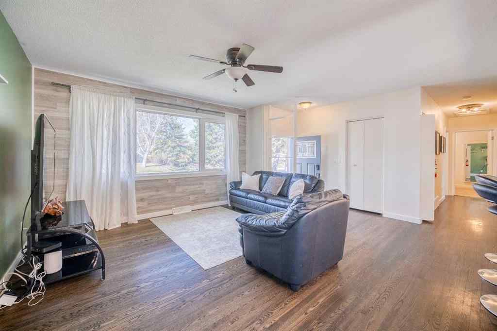 MLS® A2255940 - 2715 63 Avenue SW in Lakeview Calgary, Residential