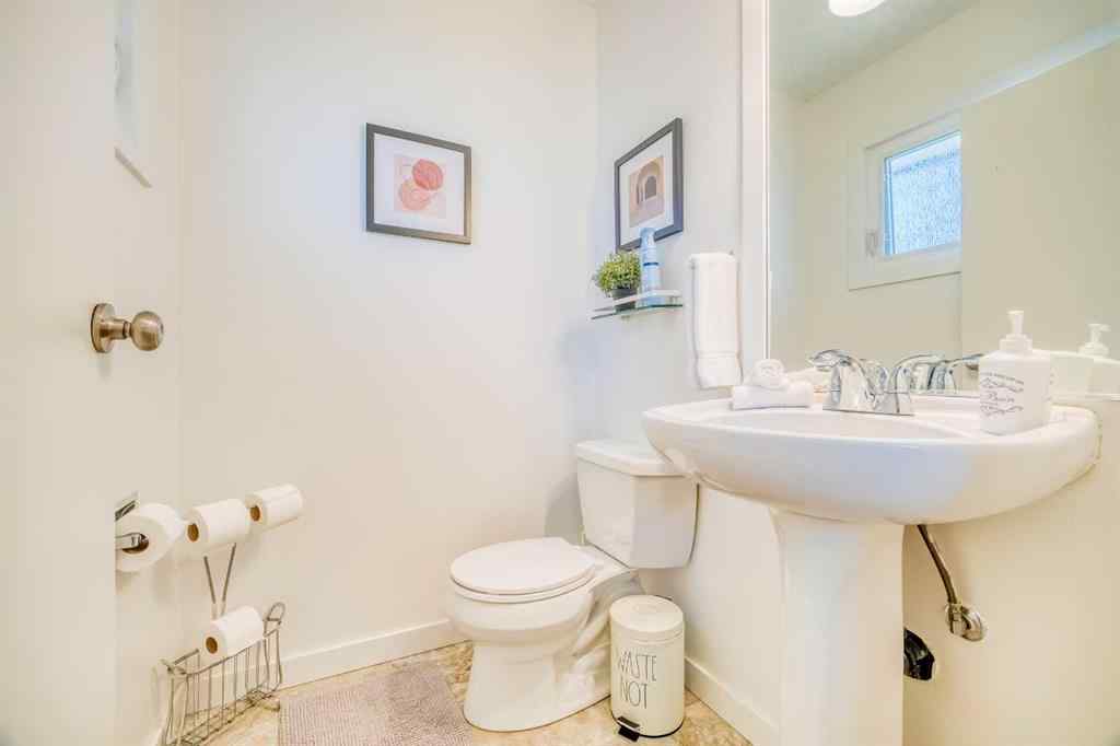MLS® A2255940 - 2715 63 Avenue SW in Lakeview Calgary, Residential