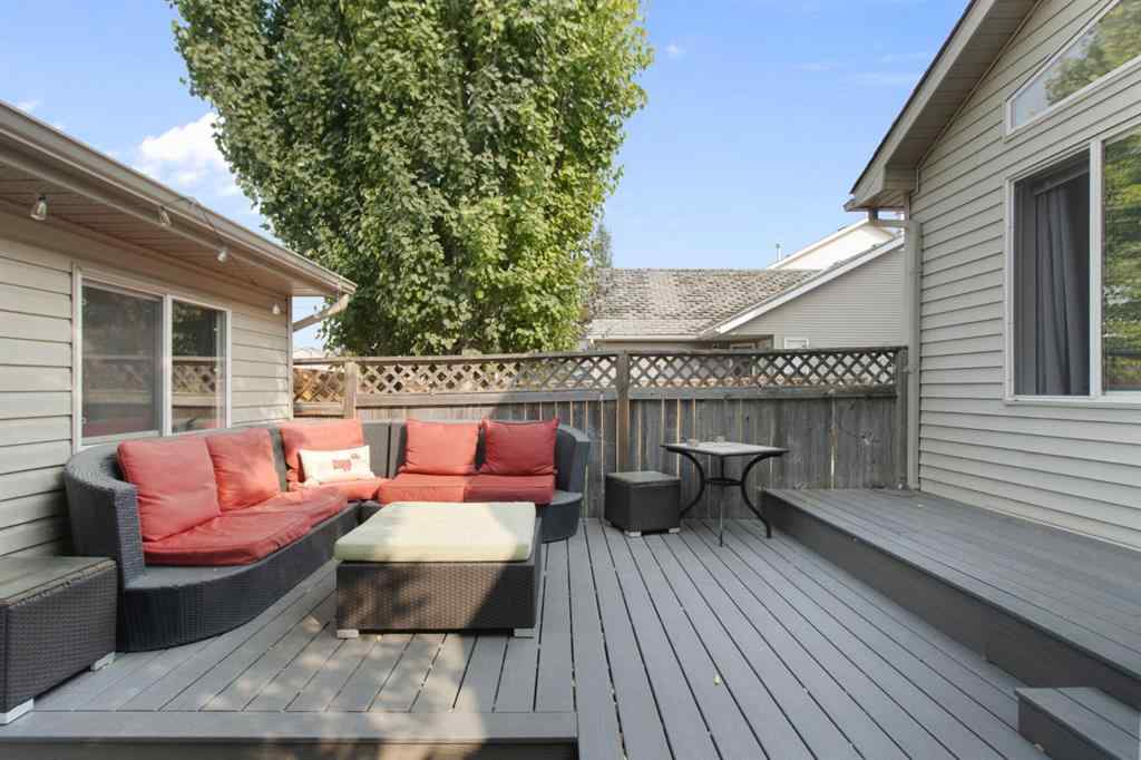 MLS® A2255951 - 96 Prestwick Heights SE in McKenzie Towne Calgary, Residential