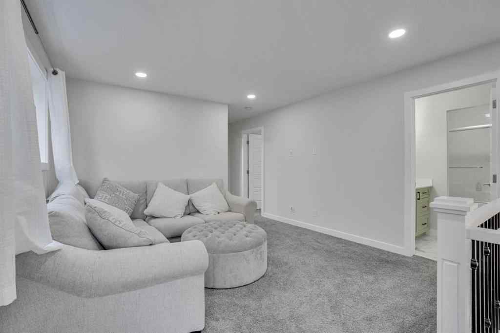 MLS® A2255958 - 15 Midgrove Drive SW in Midtown Airdrie, Residential