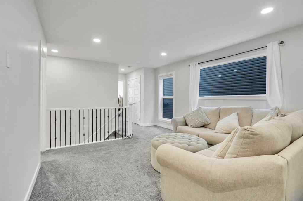 MLS® A2255958 - 15 Midgrove Drive SW in Midtown Airdrie, Residential