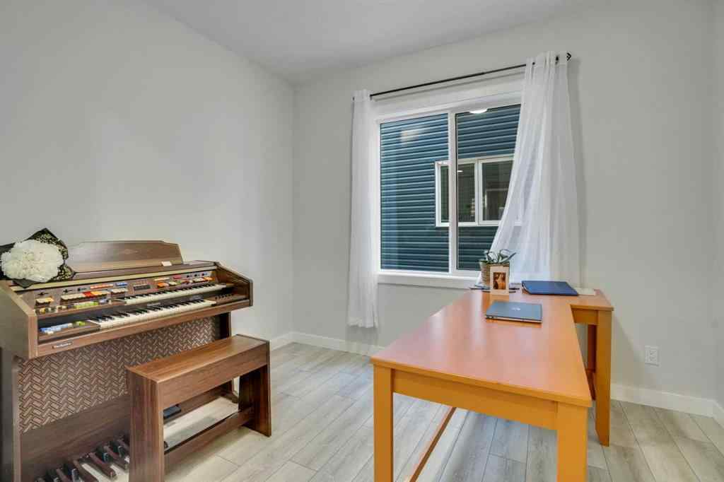 MLS® A2255958 - 15 Midgrove Drive SW in Midtown Airdrie, Residential