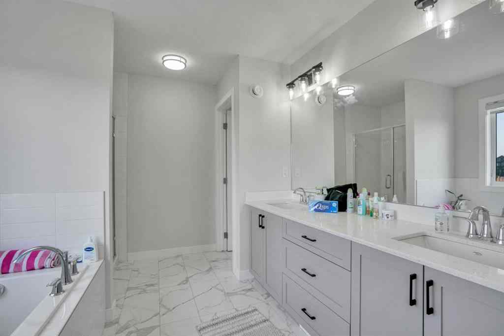 MLS® A2255958 - 15 Midgrove Drive SW in Midtown Airdrie, Residential