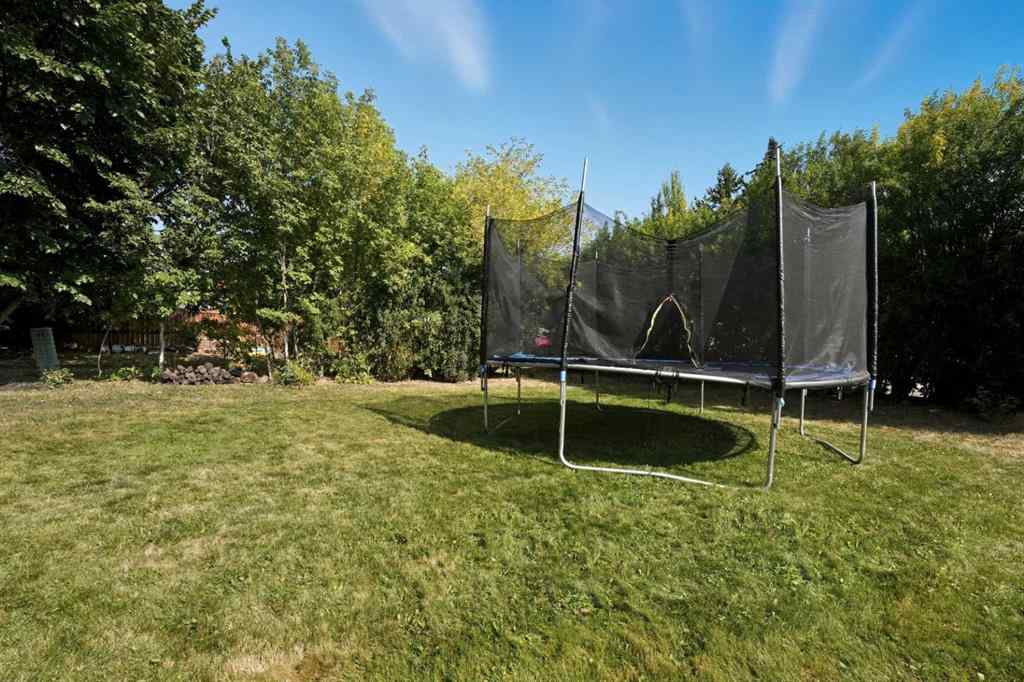 MLS® A2255959 - 3527 43 Avenue  in Mountview Red Deer, Residential