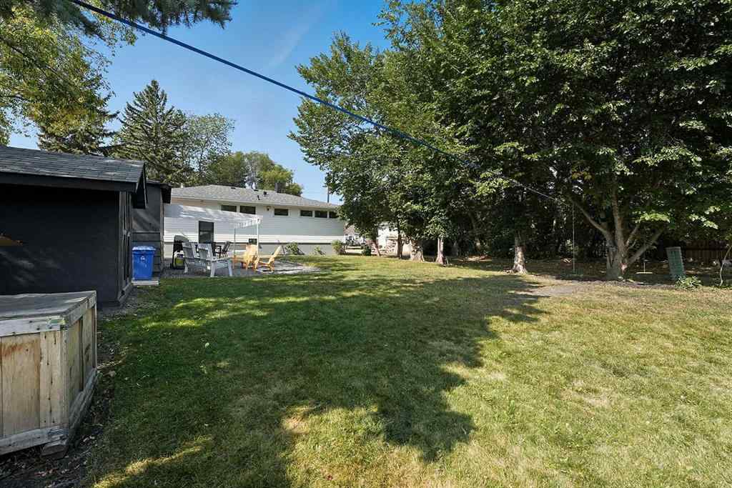 MLS® A2255959 - 3527 43 Avenue  in Mountview Red Deer, Residential