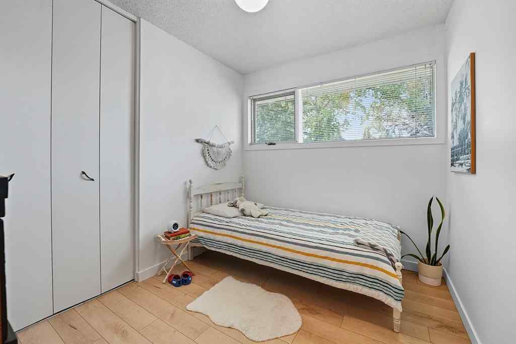 MLS® A2255959 - 3527 43 Avenue  in Mountview Red Deer, Residential