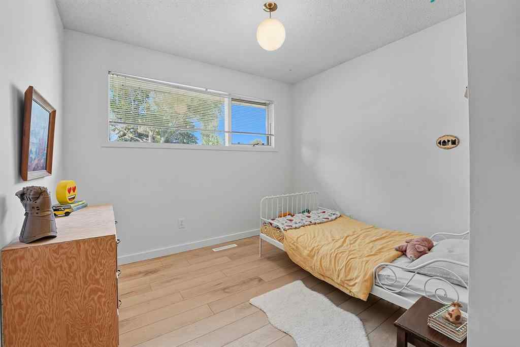 MLS® A2255959 - 3527 43 Avenue  in Mountview Red Deer, Residential