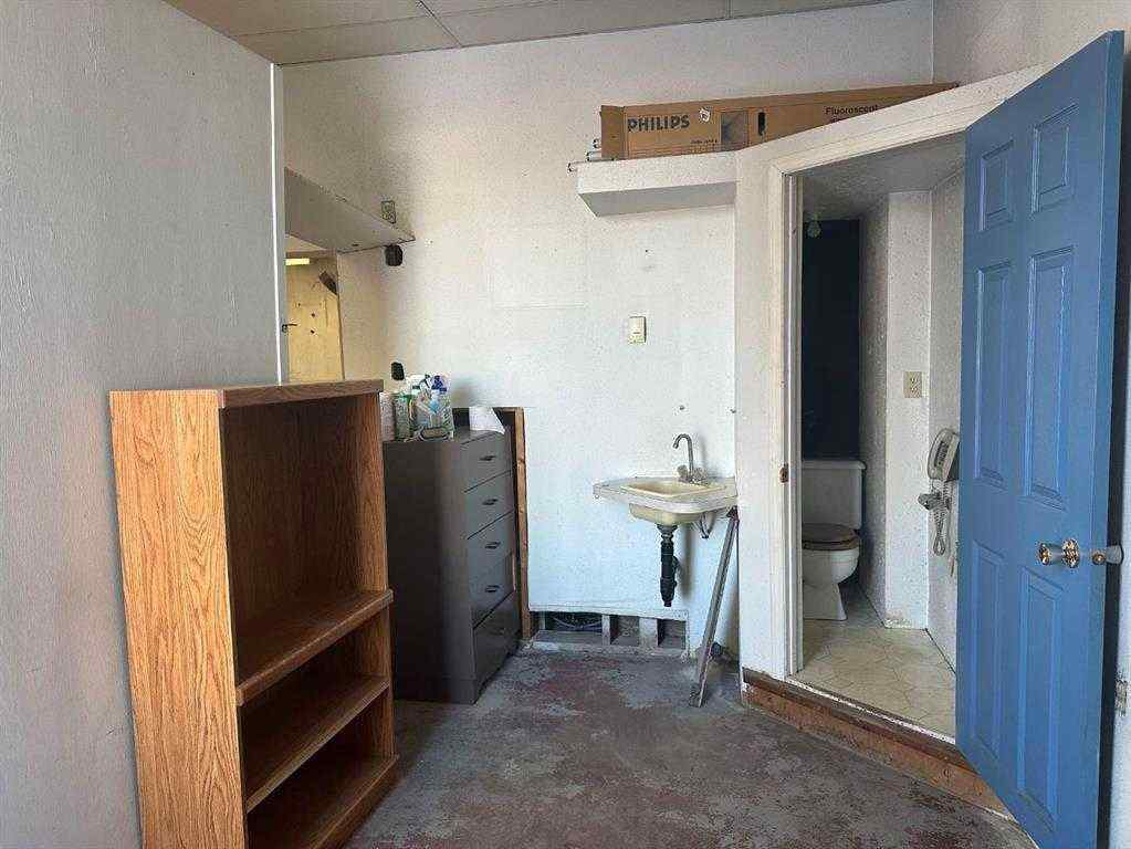 MLS® A2255963 - 5413 College Drive   in NONE Vermilion, Commercial