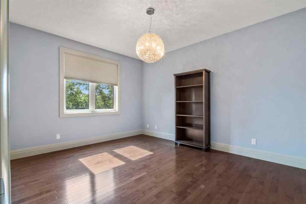 MLS® A2255967 - 627 27 Avenue NE in Winston Heights/Mountview Calgary, Residential