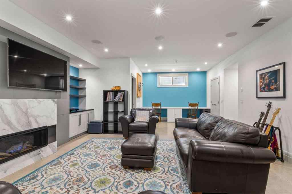 MLS® A2255967 - 627 27 Avenue NE in Winston Heights/Mountview Calgary, Residential