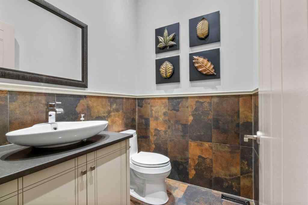 MLS® A2255967 - 627 27 Avenue NE in Winston Heights/Mountview Calgary, Residential