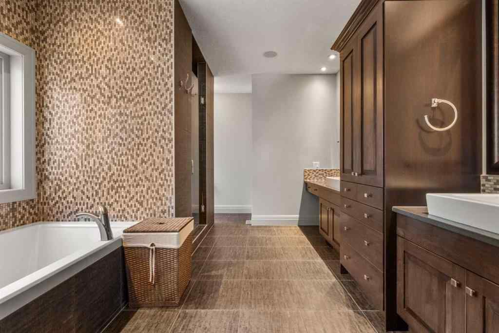 MLS® A2255967 - 627 27 Avenue NE in Winston Heights/Mountview Calgary, Residential